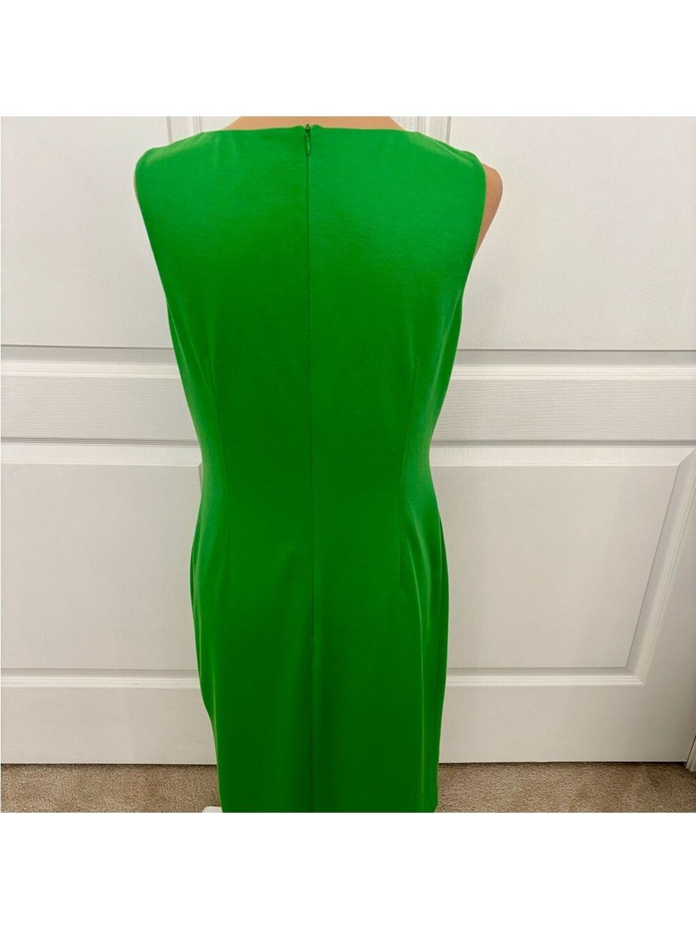 David Meister Emerald Green Sheath Dress | Size 8 | Elegant & Flattering Fit - Picture 5 of 10